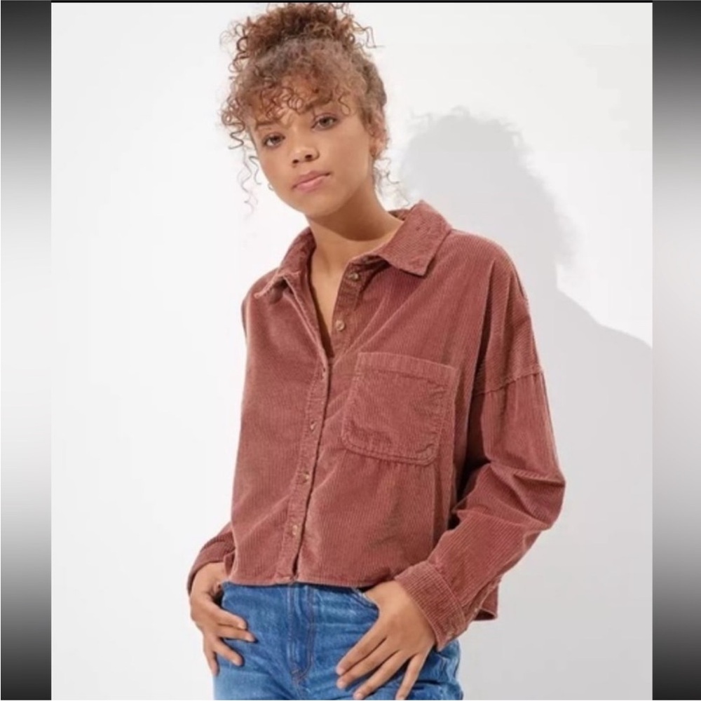 American eagle cropped corduroy button down shirt size medium